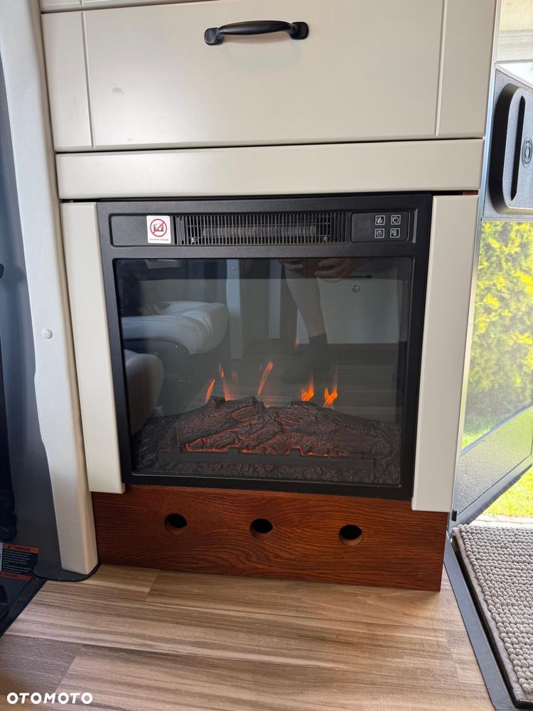 Mercedes-Benz Sprinter - 16