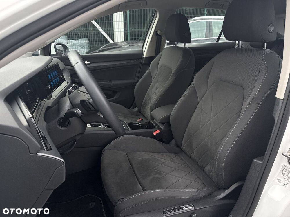 Volkswagen Golf 1.5 eTSI EVO Style DSG - 13