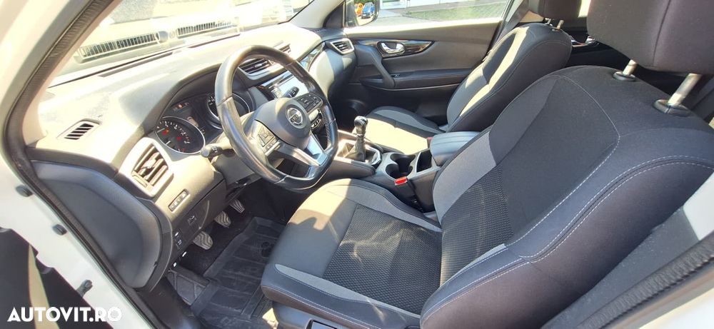 Nissan Qashqai - 12