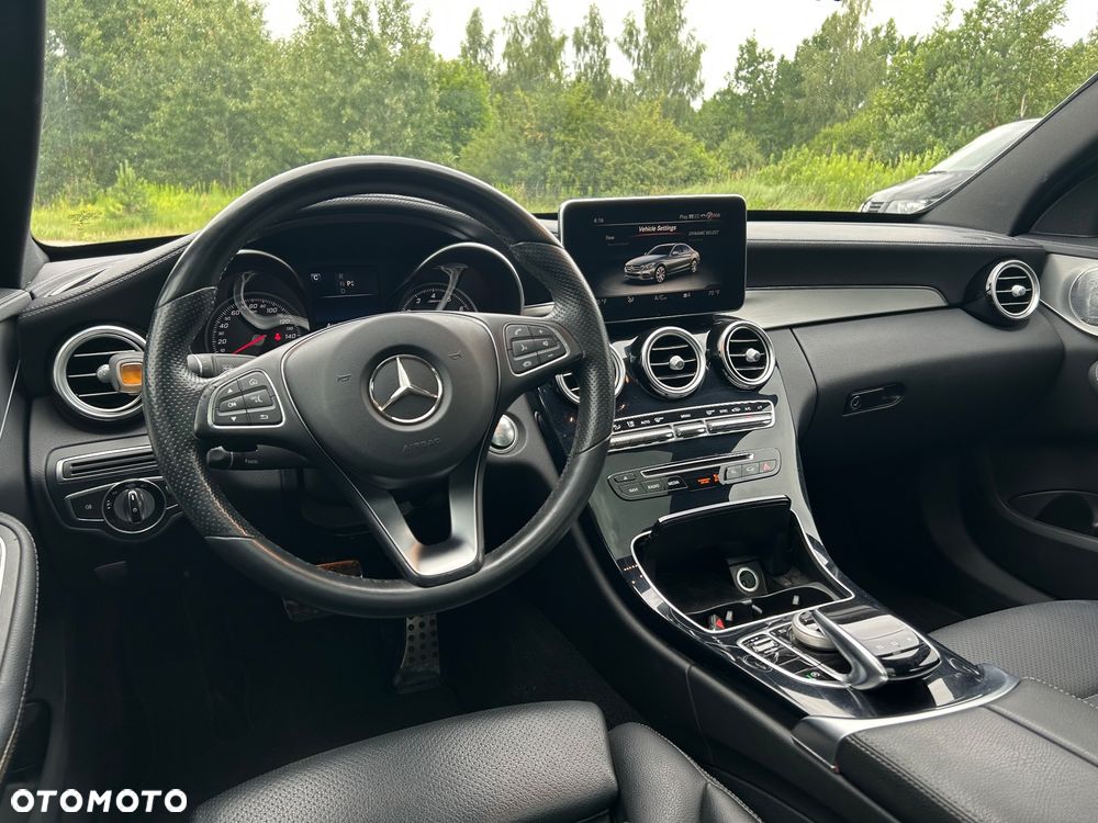Mercedes-Benz Klasa C 300 7G-TRONIC AMG Line - 10