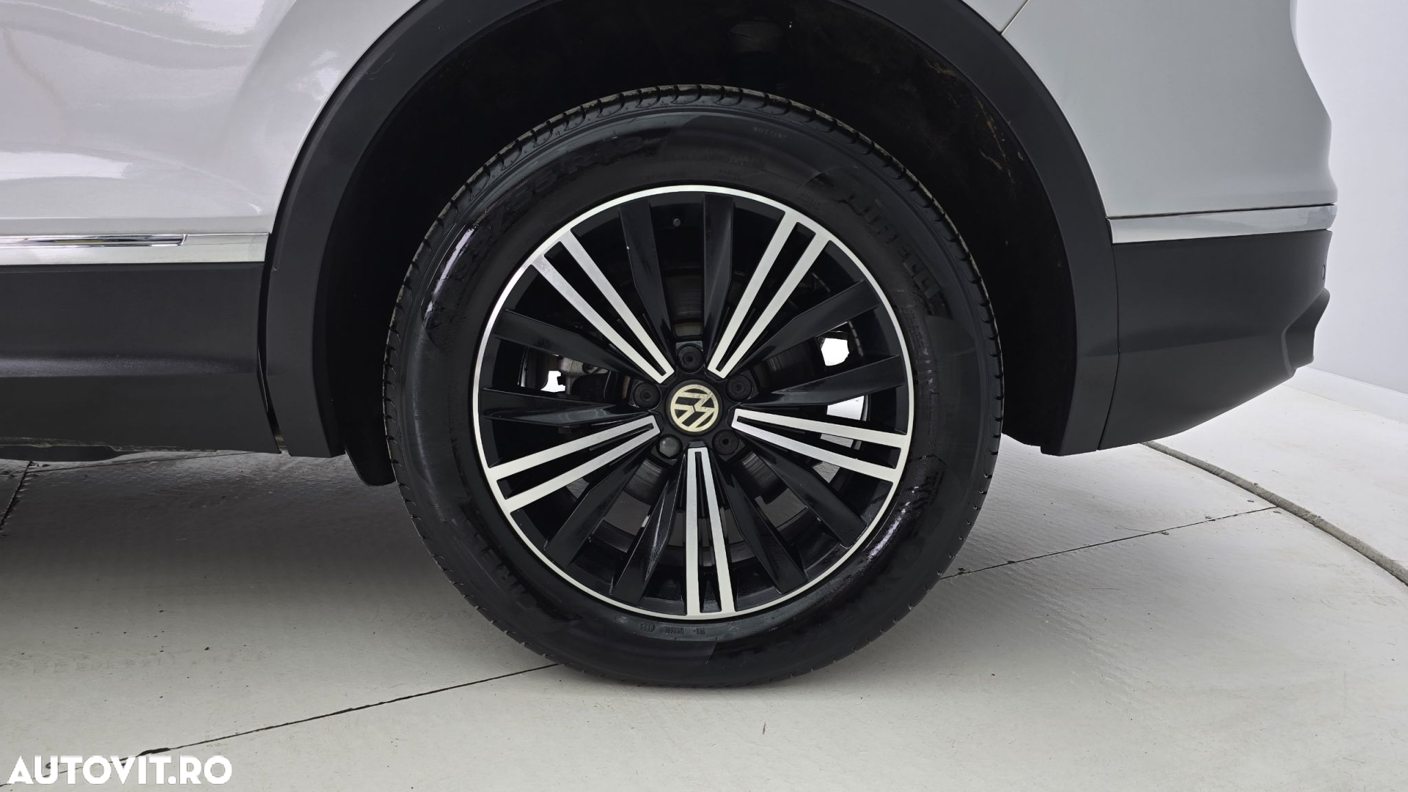 Volkswagen Tiguan - 22