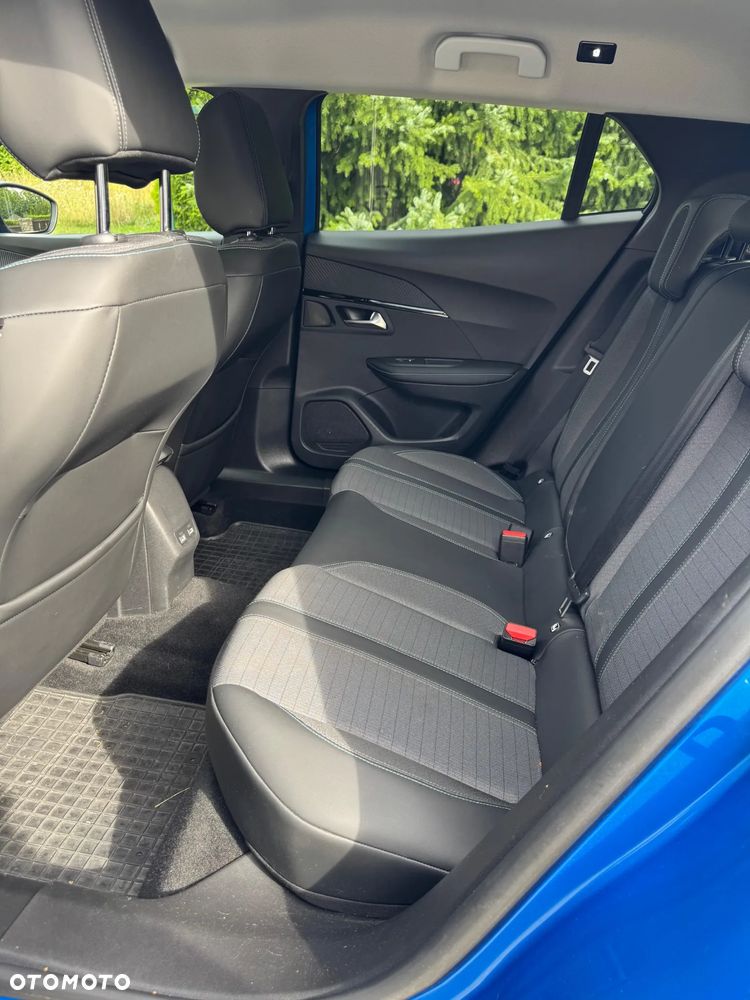 Peugeot 2008 1.2 PureTech Allure S&S - 6