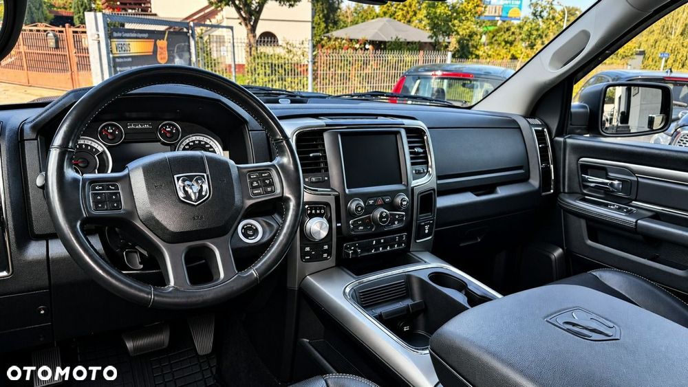 Dodge RAM 5.7 4x4 - 30