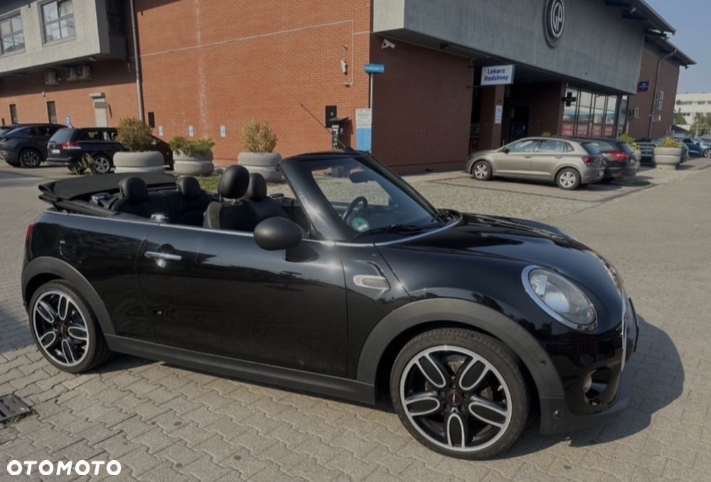 MINI Cooper Standard - 1