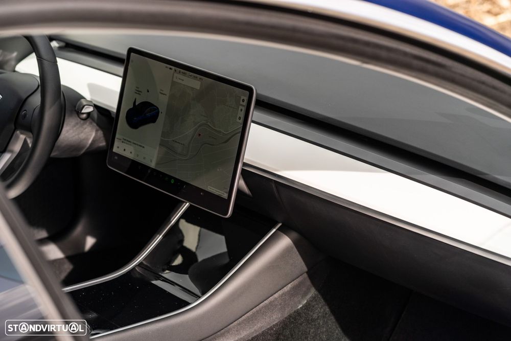 Tesla Model 3 AWD Dual Motor Performance - 36