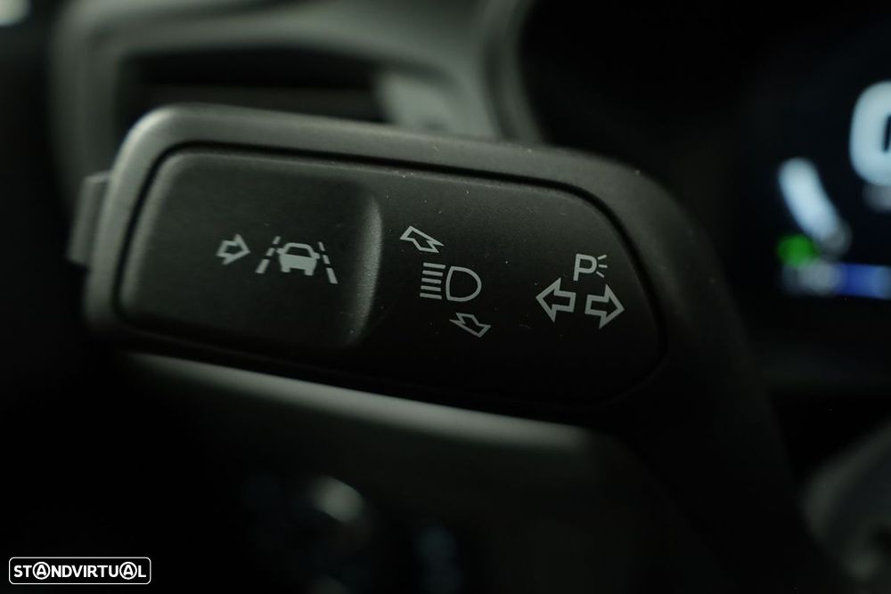 Ford Focus SW 1.0 EcoBoost MHEV ST-Line Aut. - 17