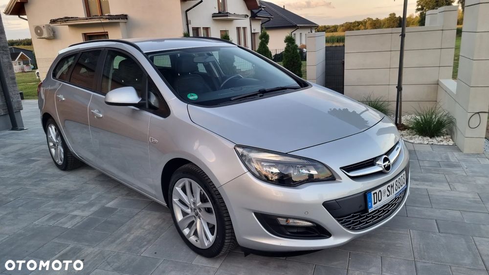 Opel Astra 1.4 T Cosmo - 35