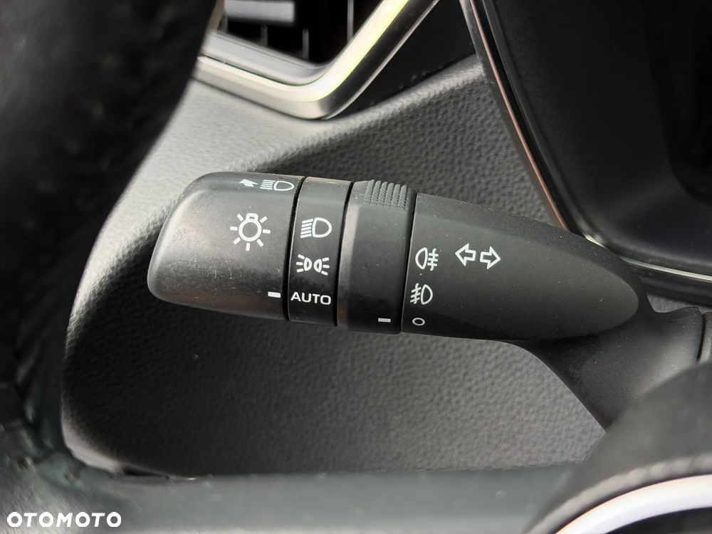 Toyota Corolla 1.8 Hybrid Comfort - 16