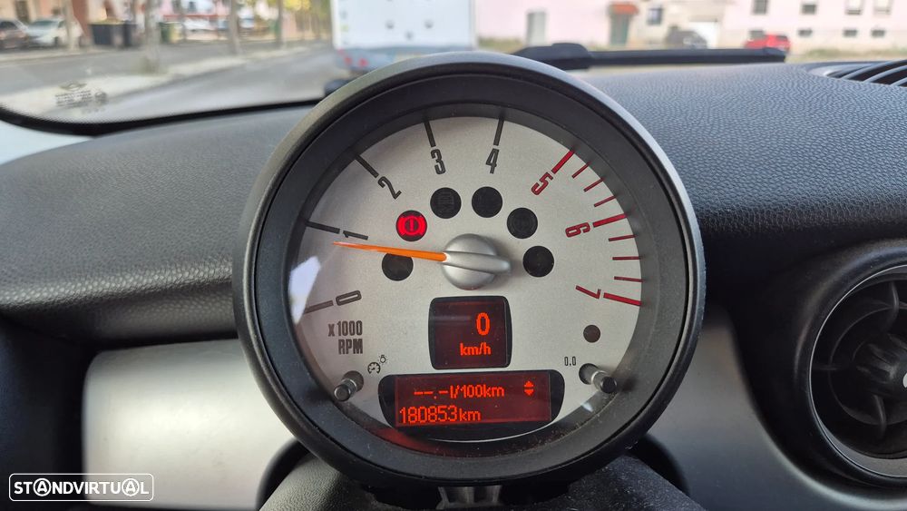 MINI 3 Portas Cooper SD - 6