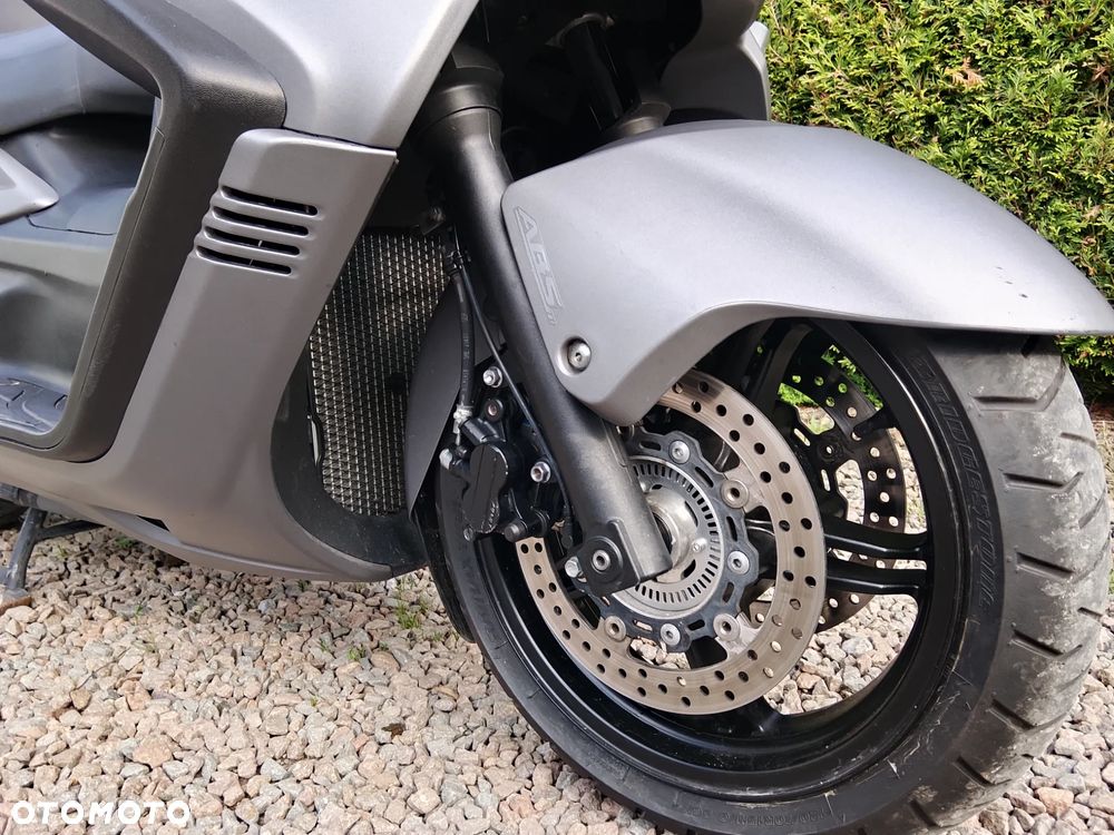 Suzuki Burgman - 5