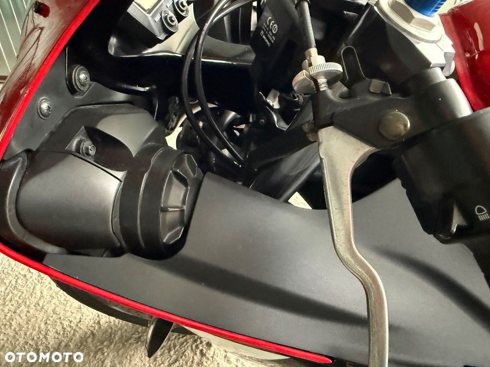 Yamaha R6 - 33