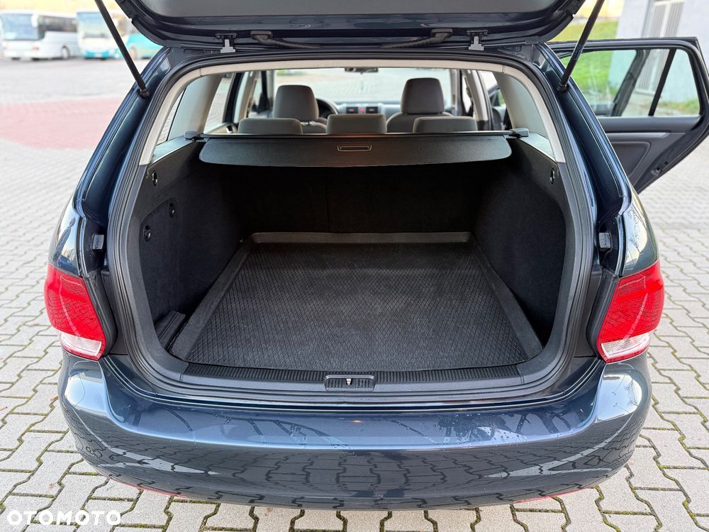 Volkswagen Golf 1.6 Comfortline - 18