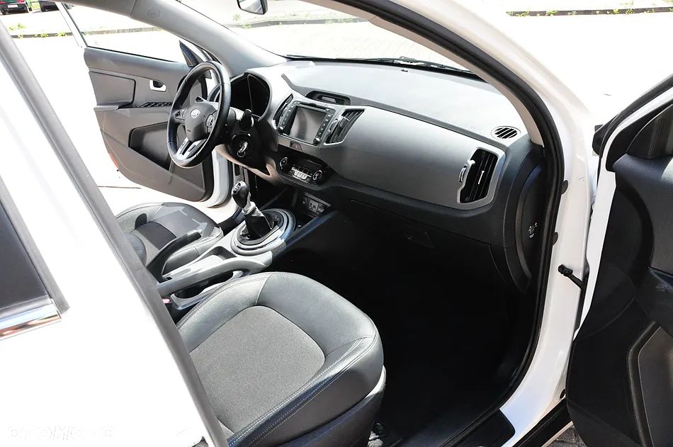 Kia Sportage 1.6 GDI 2WD DREAM-TEAM EDITION - 17