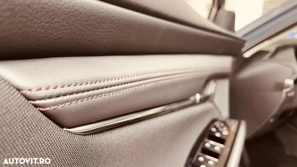 Mazda 3 FASTBACK e-SKYACTIV-X 186 M HYBRID Aut. CENTRE-LINE - 9