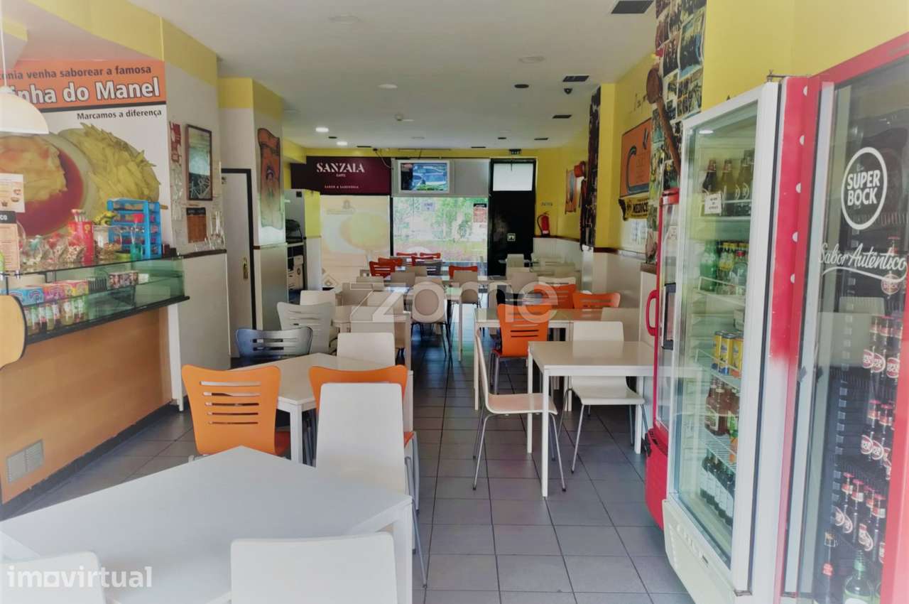 Café Bar ao Hospital de São João - Grande imagem: 2/12