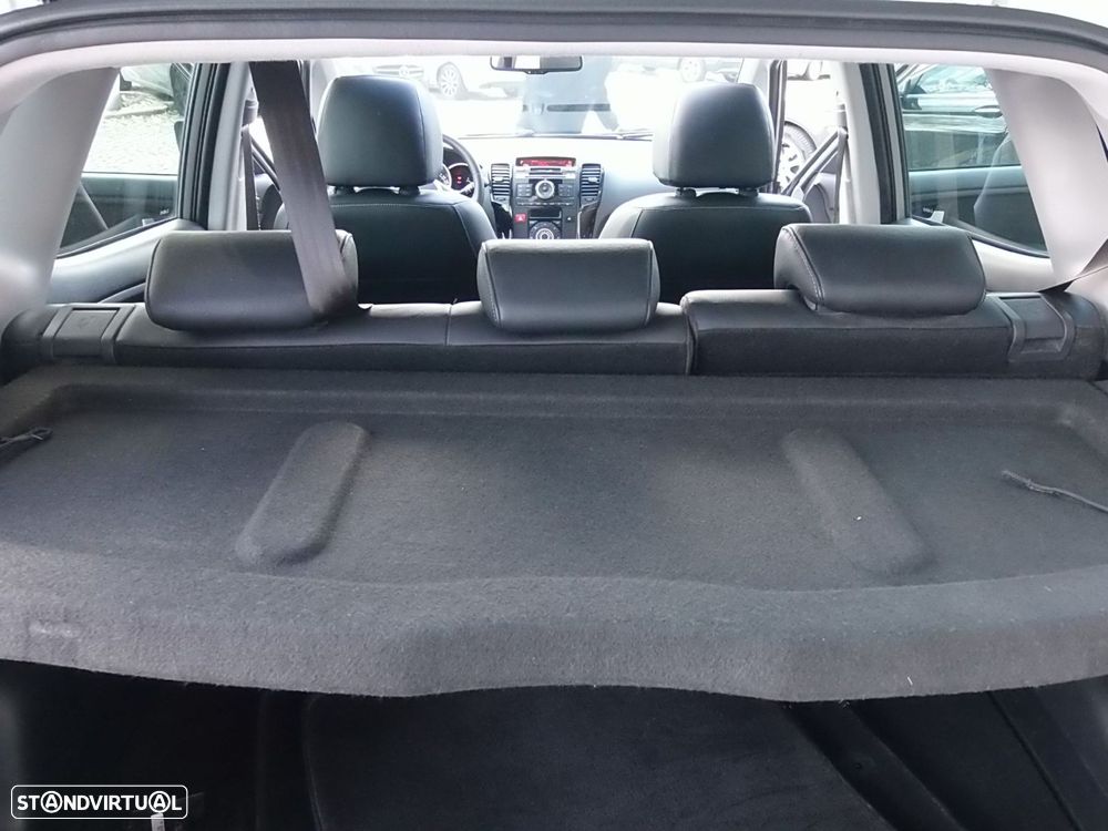 Kia Venga 1.6 CRDi 128 Dream-Team Edition - 9