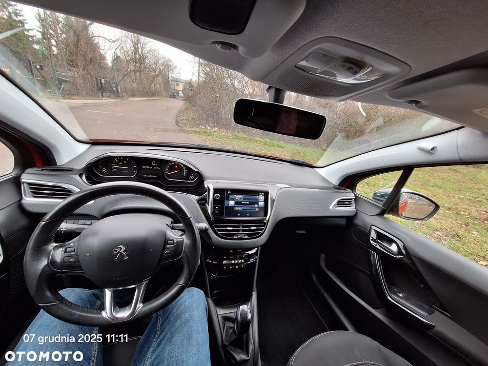 Peugeot 208 1.2 PureTech Style - 9