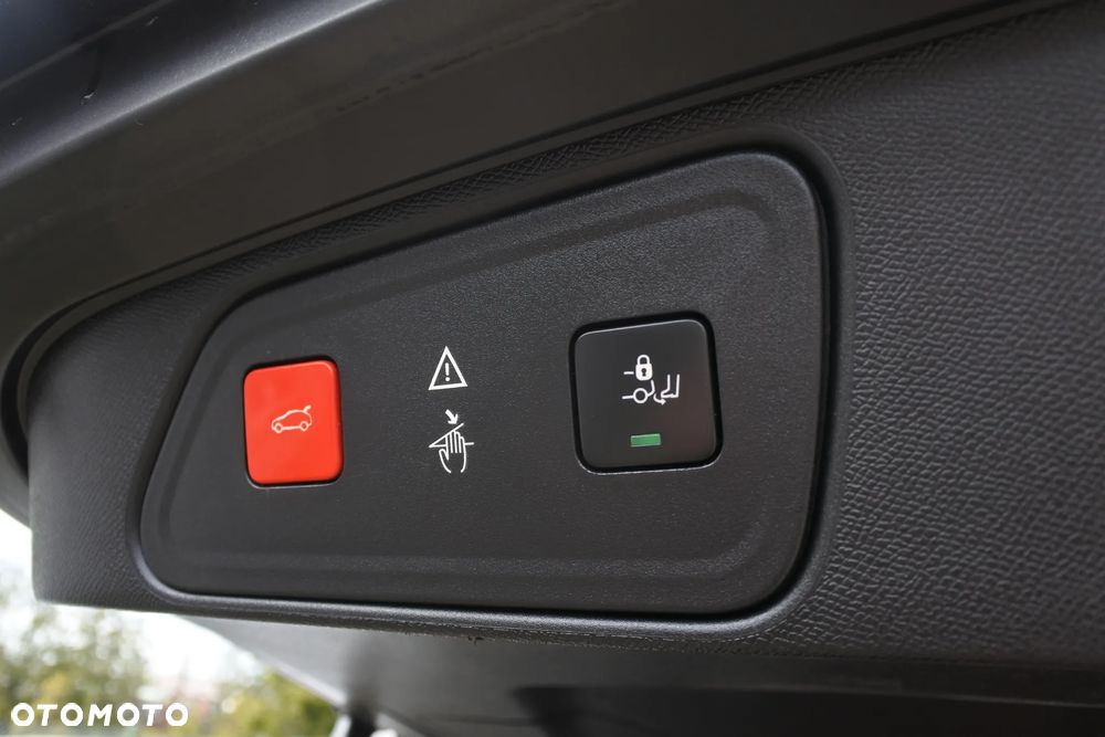 Peugeot 3008 PureTech 130 Stop & Start EAT6 Allure - 16