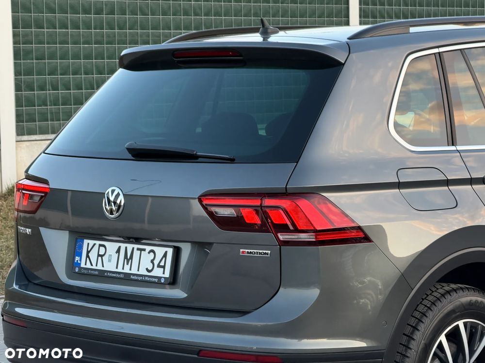 Volkswagen Tiguan - 16