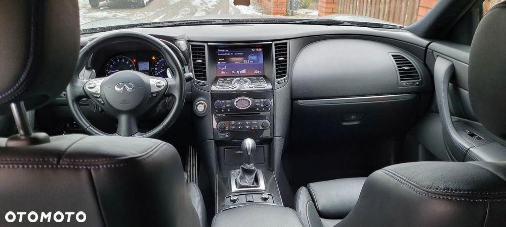 Infiniti QX70 3.7 S Premium - 12