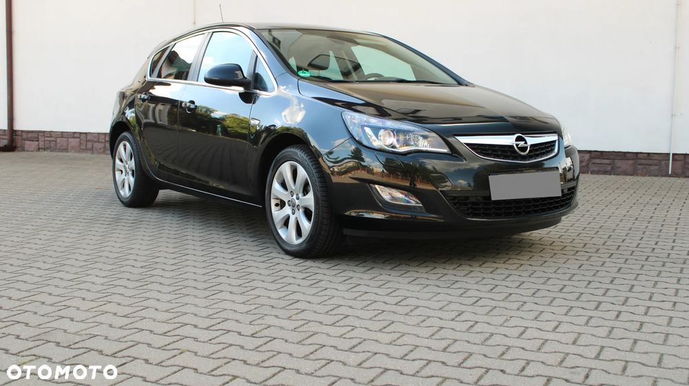 Opel Astra 1.4 Turbo Cosmo - 10