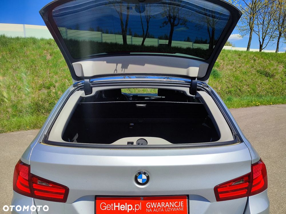 BMW Seria 5 520d - 32