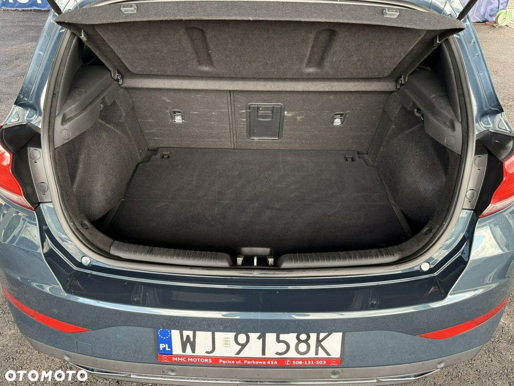 Hyundai i30 1.5 DPI Comfort - 10