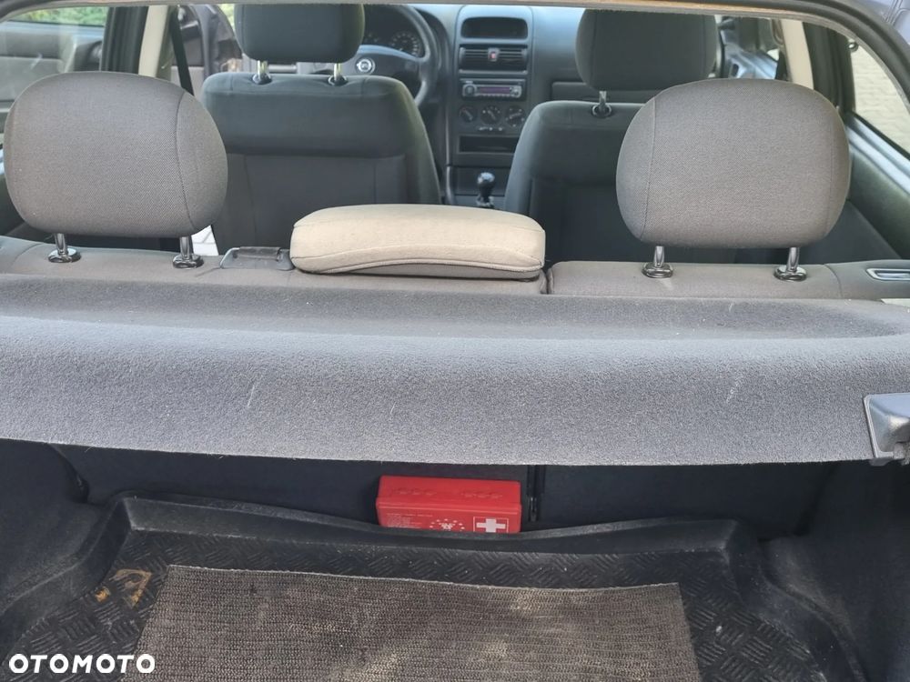 Opel Astra - 16