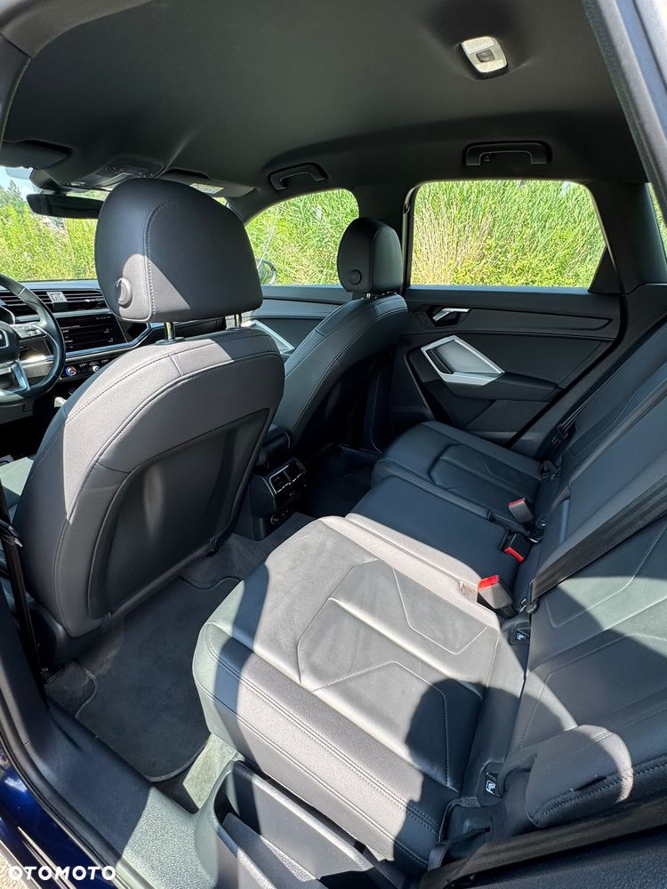 Audi Q3 35 TDI S tronic - 33