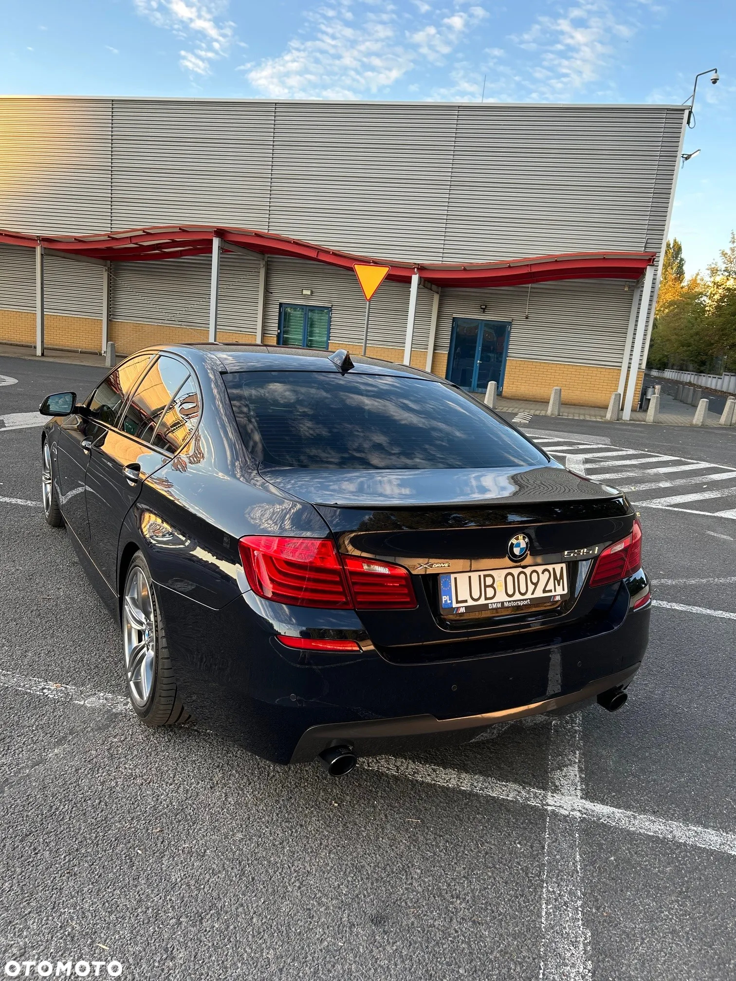 BMW Seria 5 535i xDrive Luxury Line - 4