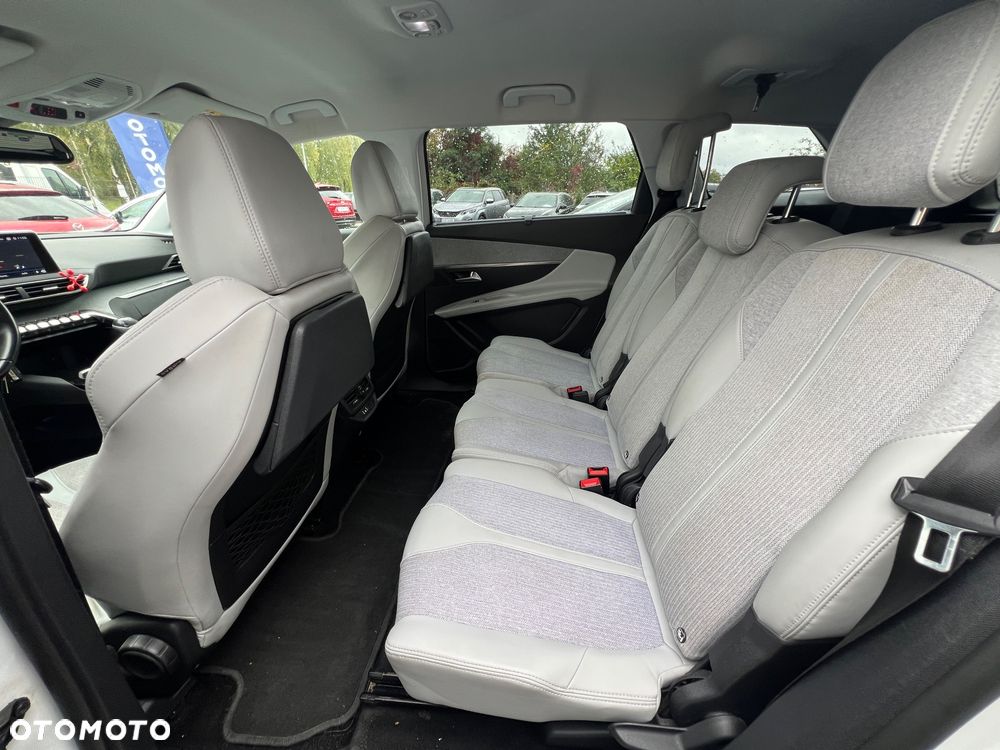 Peugeot 5008 1.2 PureTech Allure S&S - 22