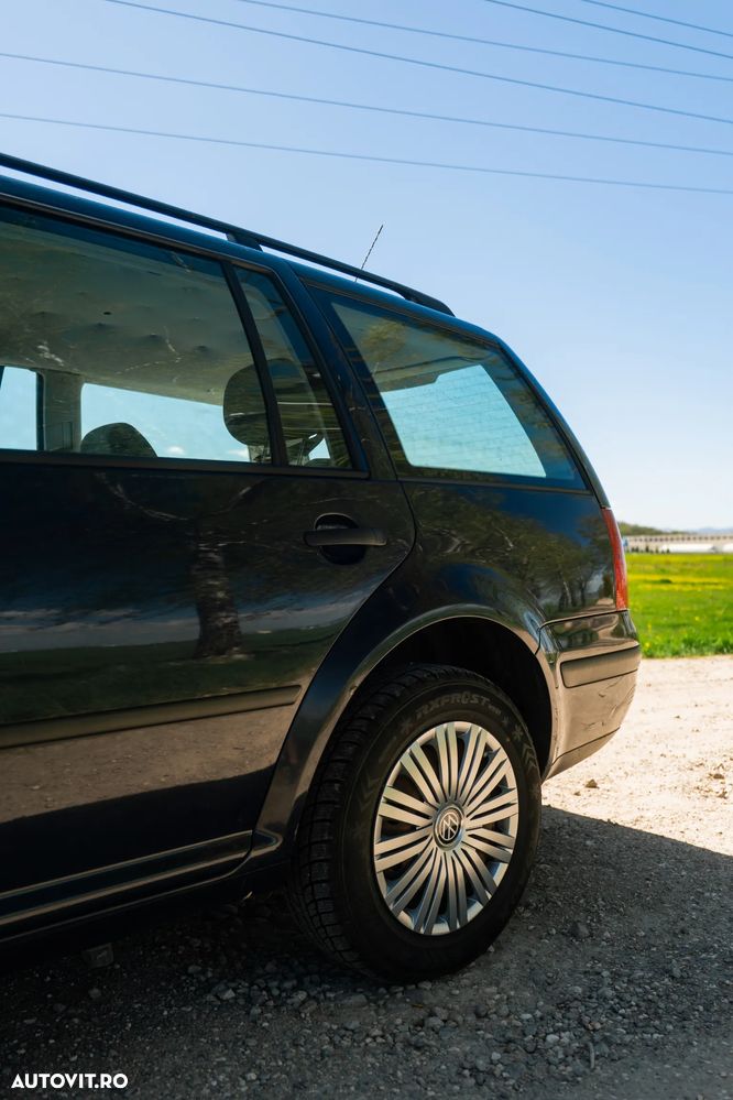 Volkswagen Golf 1.9TDI Ocean Aut - 9