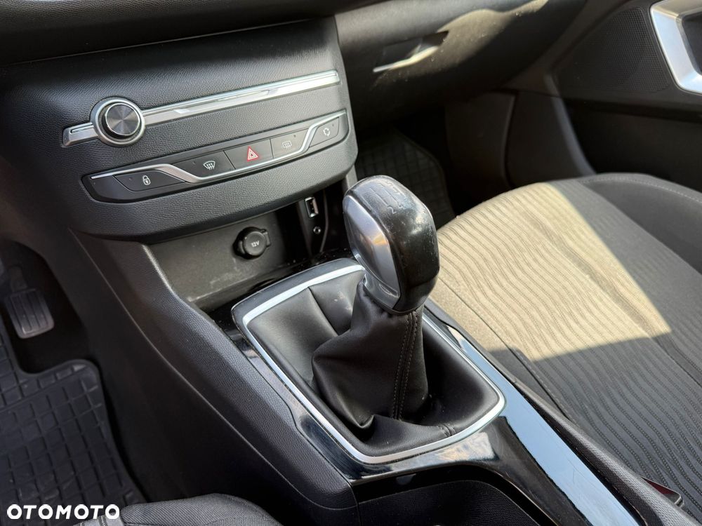 Peugeot 308 - 19