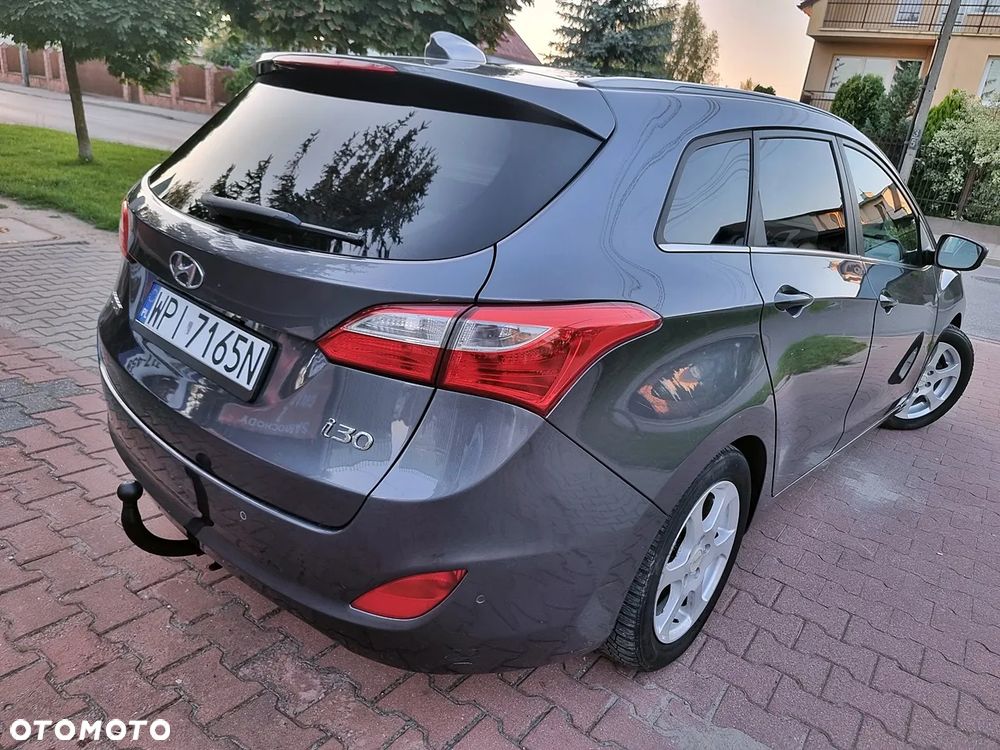 Hyundai i30 blue Kombi 1.6 GDi Style - 3