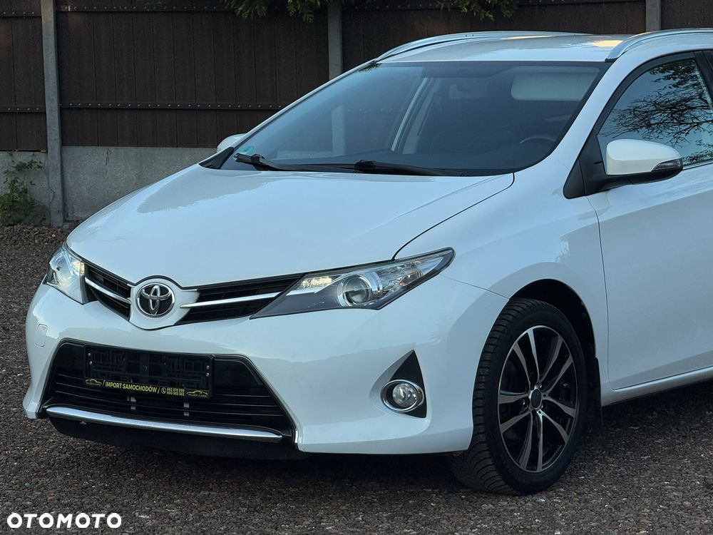 Toyota Auris 1.6 Valvematic Edition - 6
