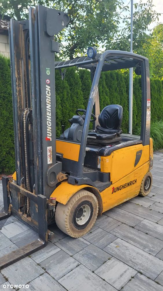 Jungheinrich EFG 425K - 1