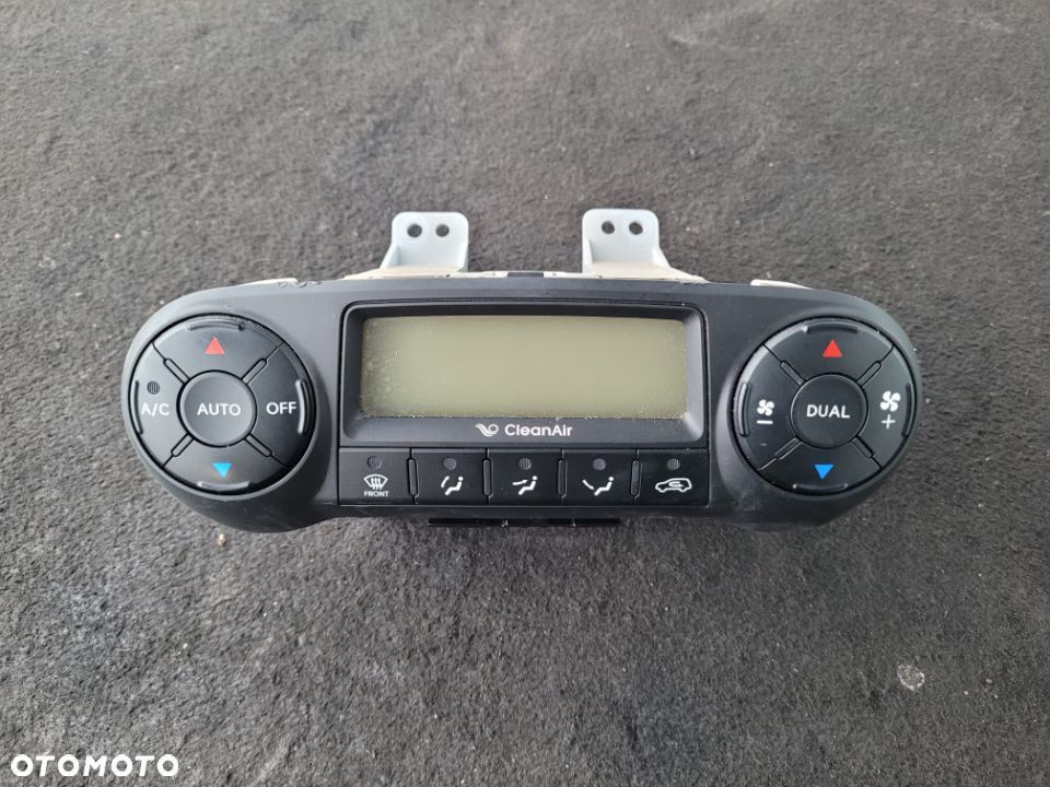 Panel klimatyzacji nawiewu 97250-2y301 Hyundai IX35 - 1