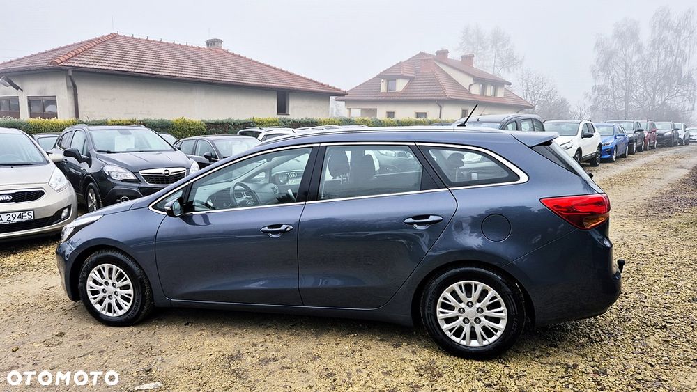 Kia Ceed 1.6 GDI Platinum Edition - 22