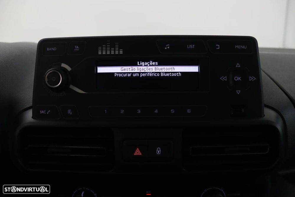 Citroën Berlingo 1.2 PureTech Feel — fotografia 17
