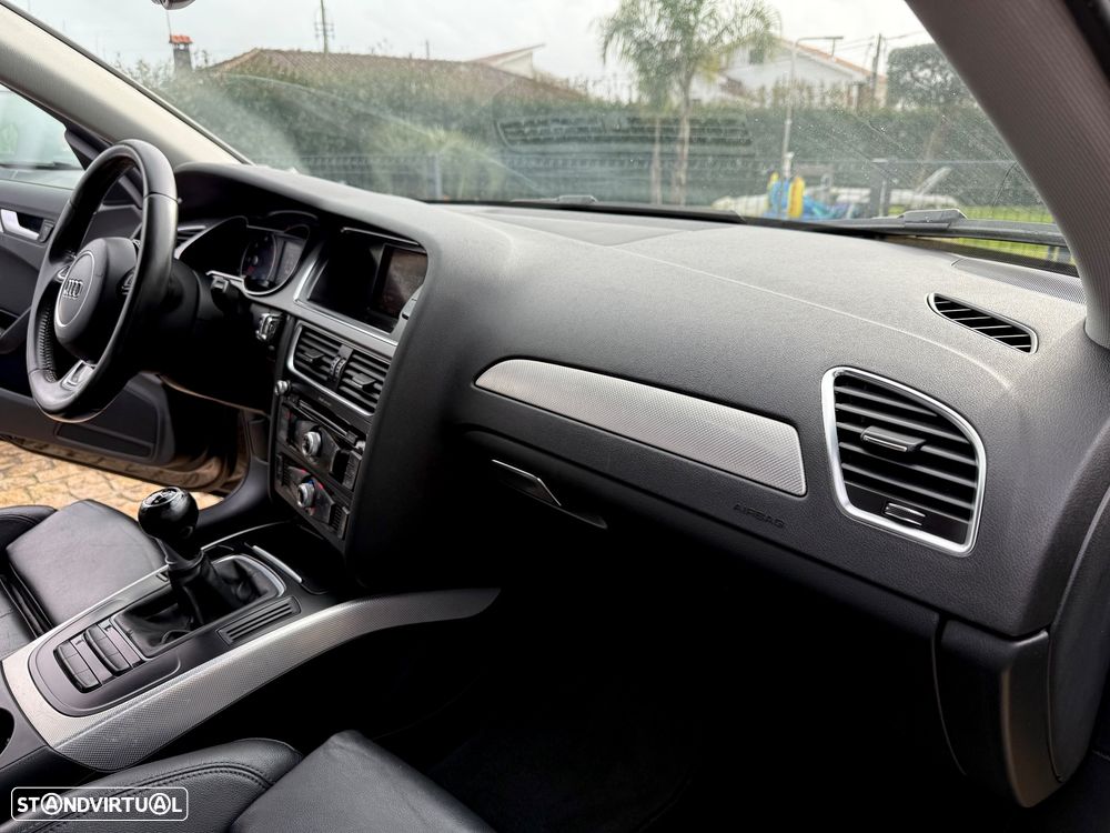 Audi A4 Avant 2.0 TDi S-line - 54