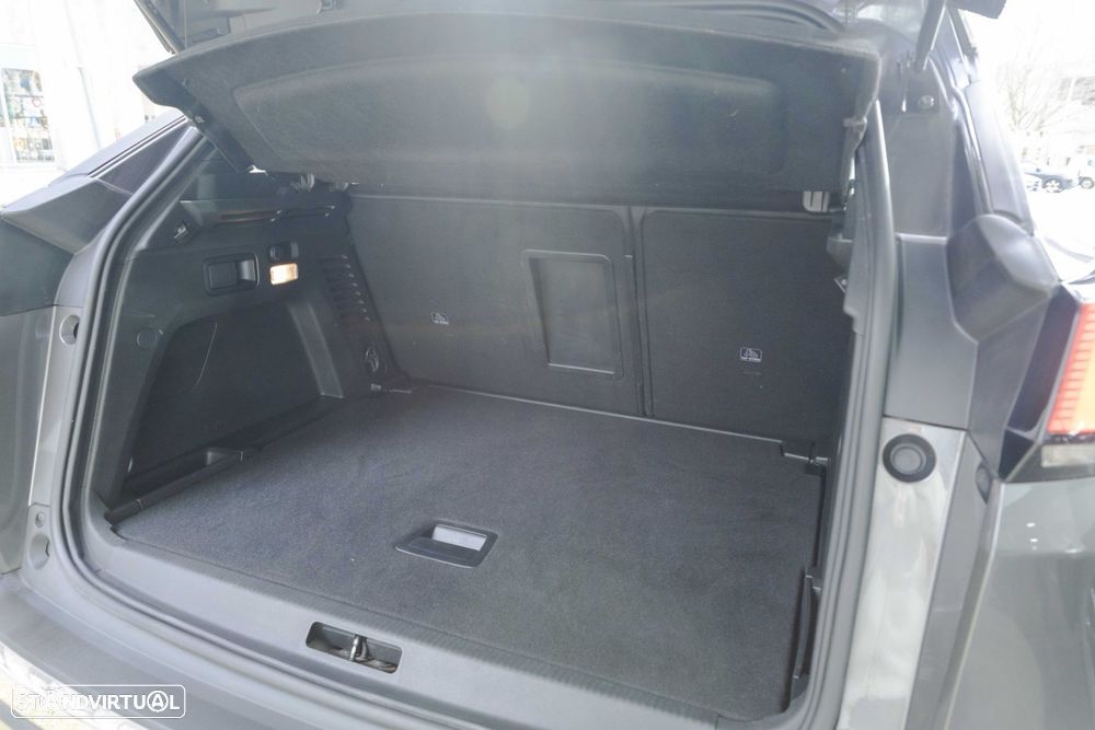 Peugeot 3008 1.2 PureTech Allure EAT8 - 18