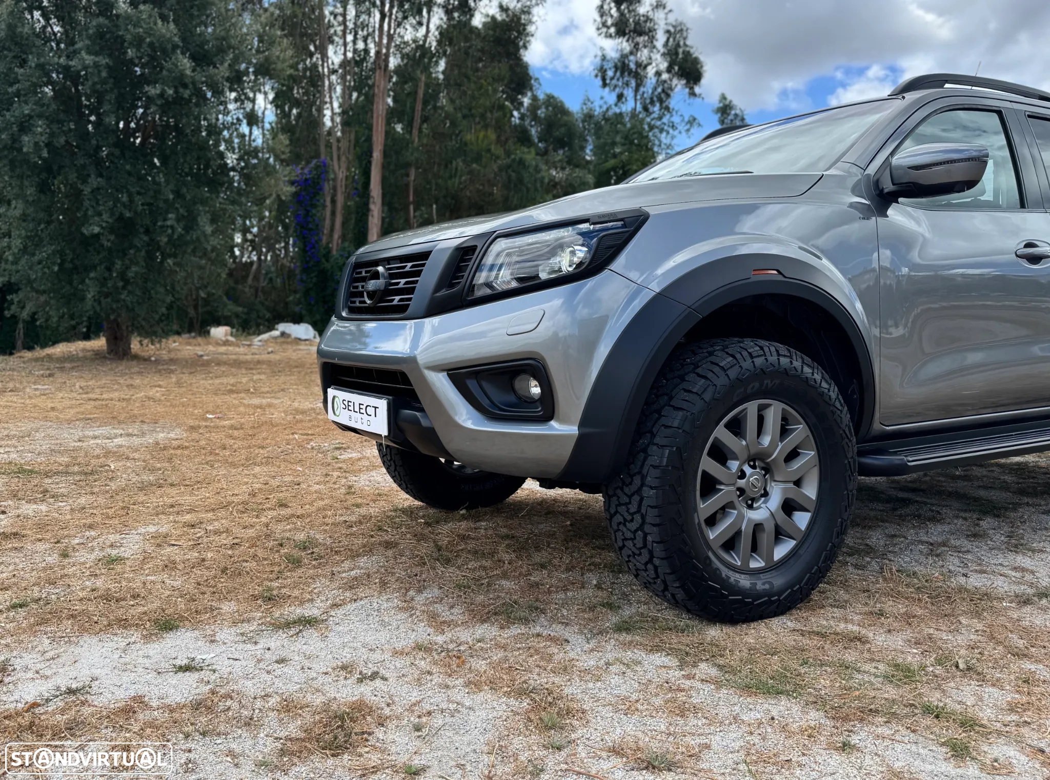 Nissan Navara 2.3 dCi CD 4WD Tekna Auto - 6