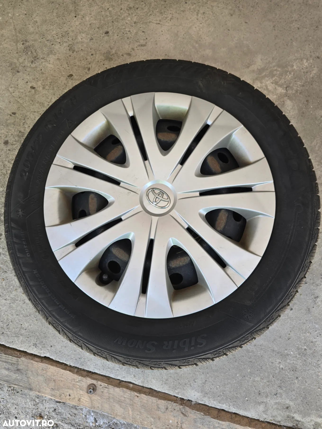 Toyota Corolla 2.0 D-4D DPF Sol - 23