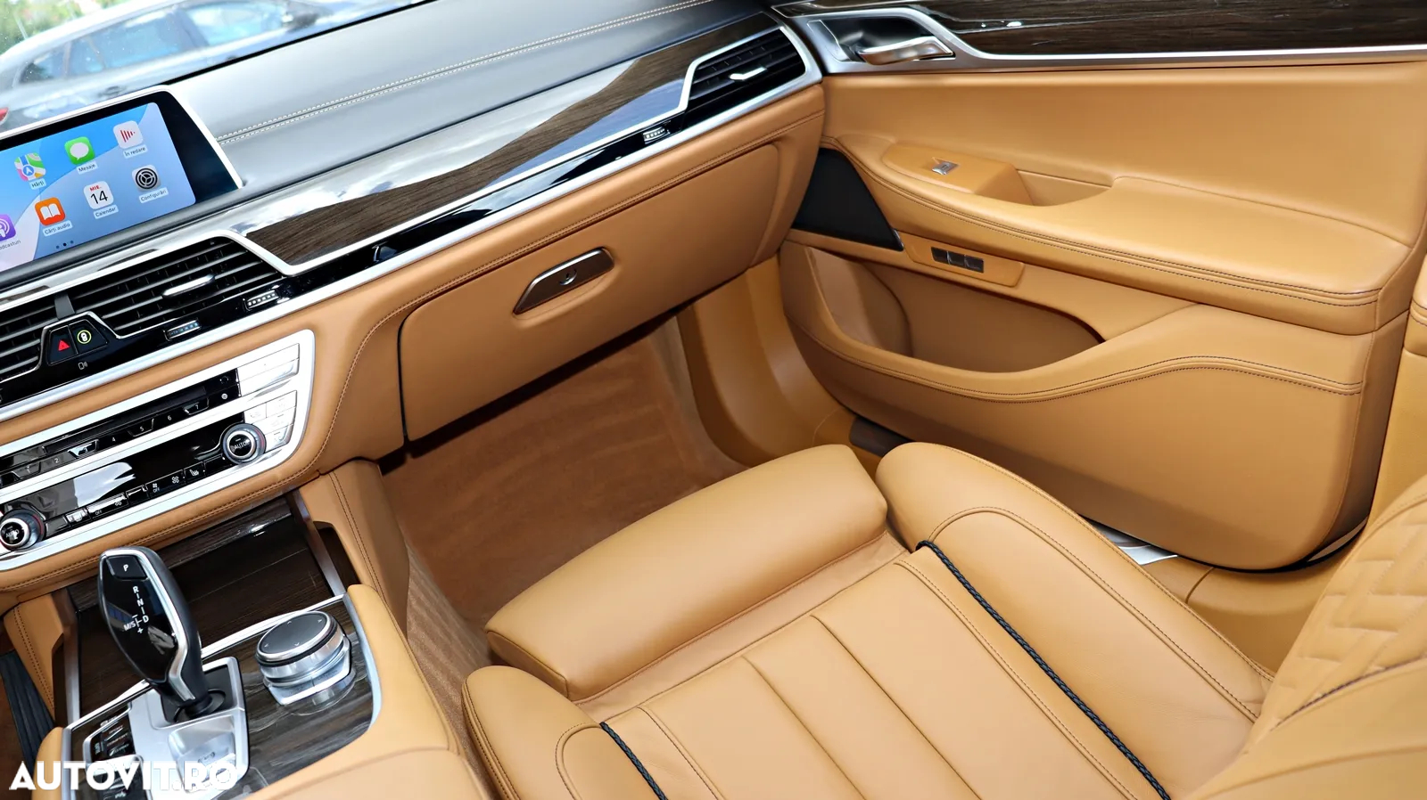 BMW Seria 7 740e iPerformance - 25