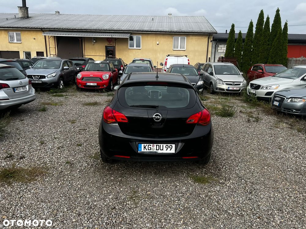 Opel Astra 1.6 Design Edition - 10