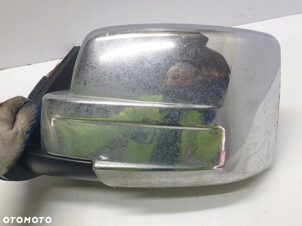 LUSTERKO LEWE DODGE NITRO 2009 5PIN - 4