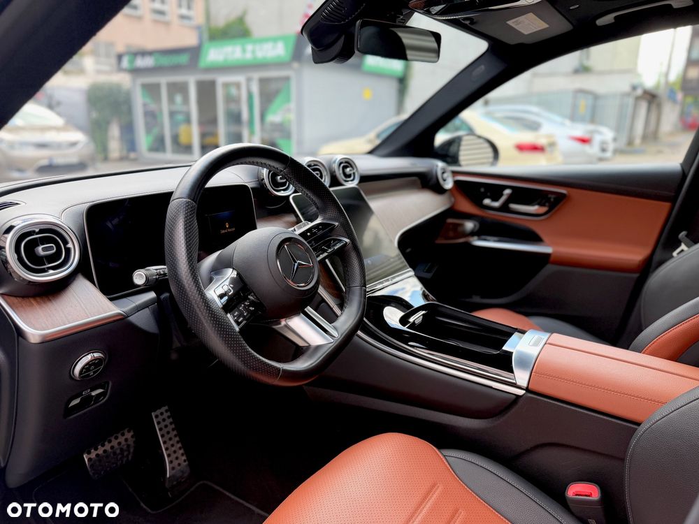 Mercedes-Benz GLC 300 4Matic 9G-TRONIC AMG Line Advanced - 12