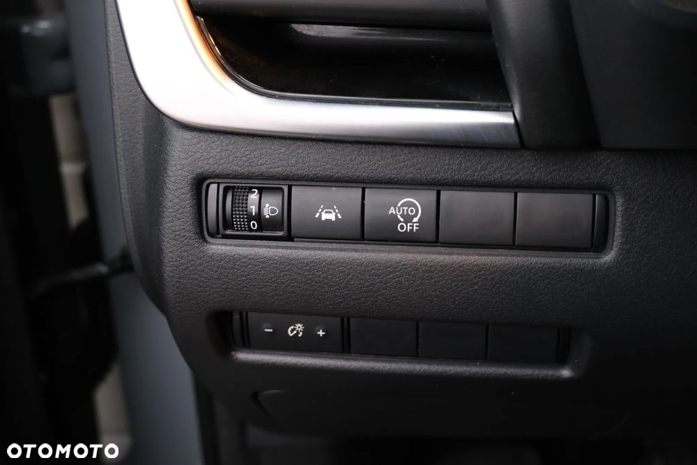 Nissan Qashqai 1.3 DIG-T mHEV N-Connecta - 17