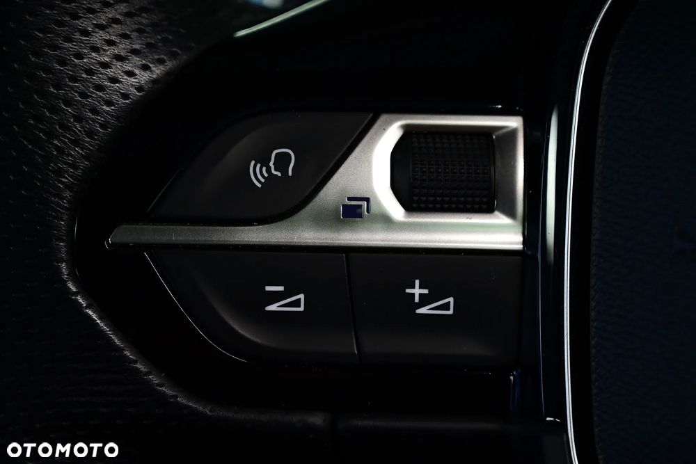 Peugeot 3008 2.0 BlueHDi GT S&S EAT8 - 28