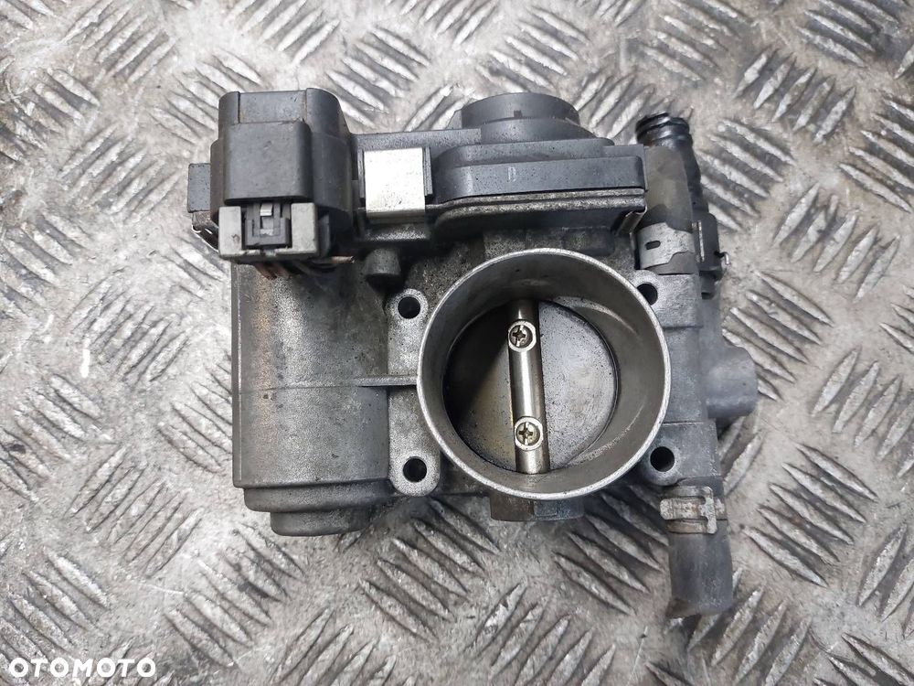 PRZEPUSTNICA OPEL ASTRA H 1.6 16V 055352858 ID: 238052 - 1